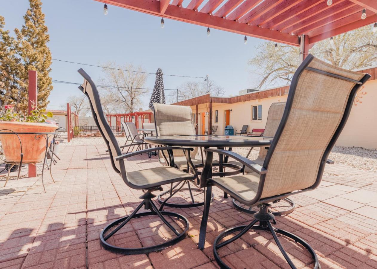 1 Or 3 Bedroom Apartment With Full Kitchen Page Exterior foto